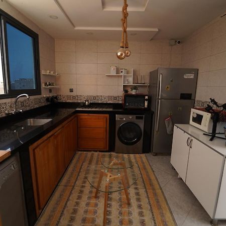 Waves Hunter Surf House Bed & Breakfast Agadir Eksteriør bilde