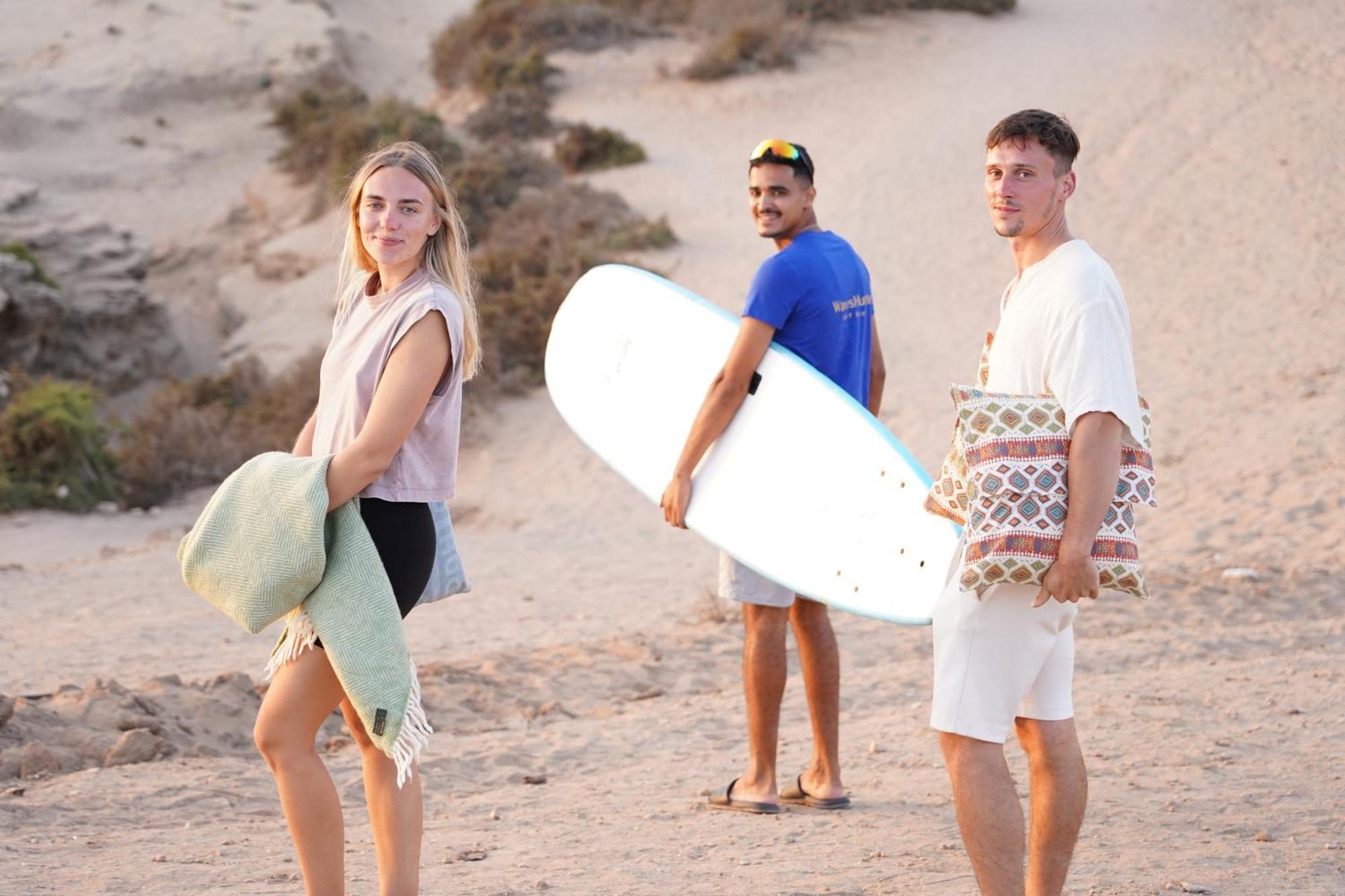 Waves Hunter Surf House Bed & Breakfast Agadir Eksteriør bilde