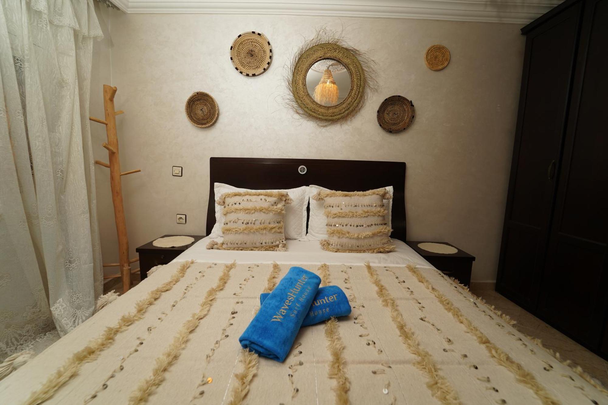 Waves Hunter Surf House Bed & Breakfast Agadir Eksteriør bilde