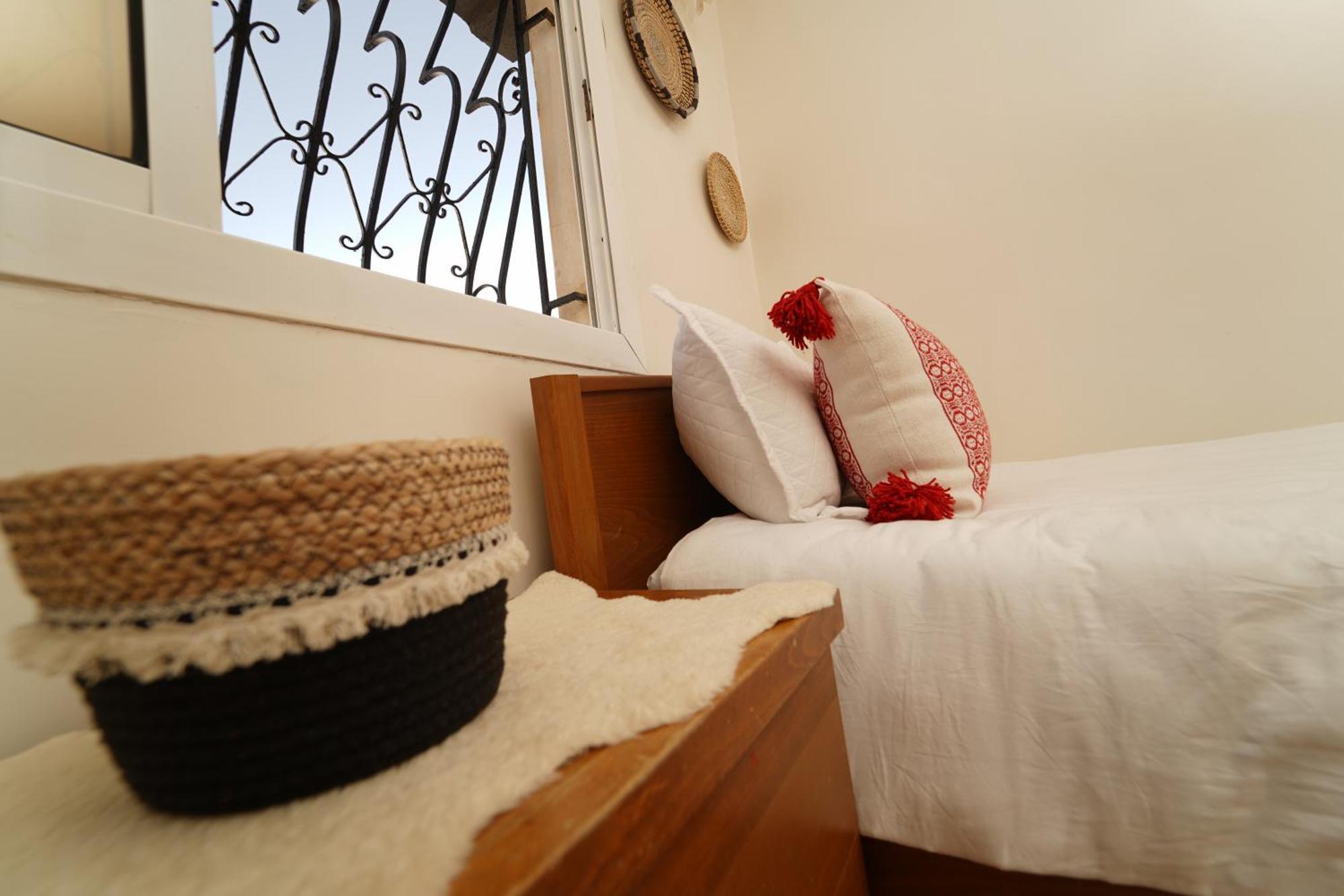 Waves Hunter Surf House Bed & Breakfast Agadir Eksteriør bilde