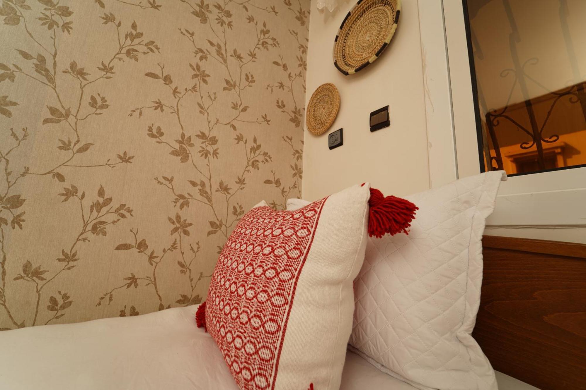 Waves Hunter Surf House Bed & Breakfast Agadir Eksteriør bilde