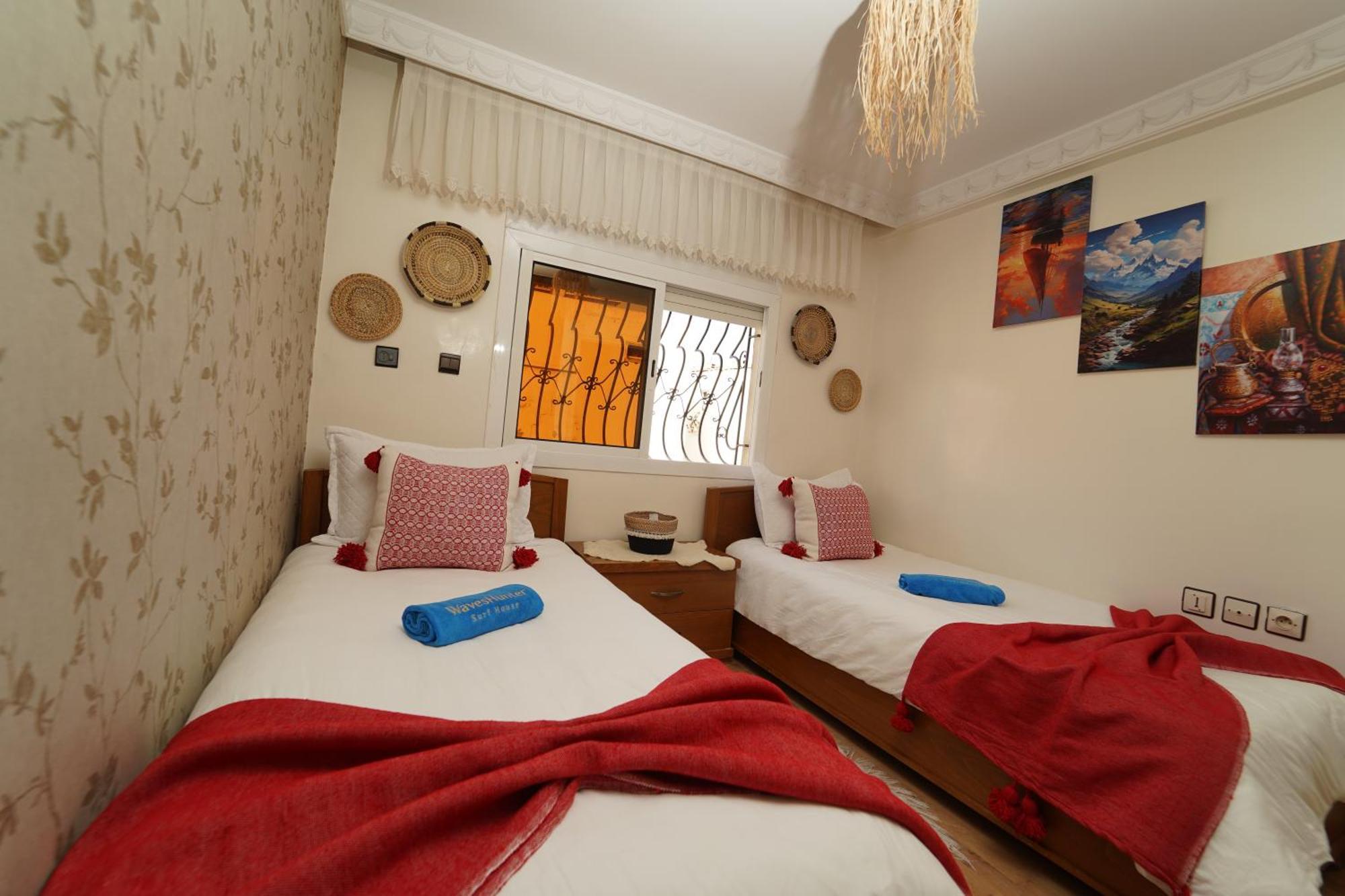 Waves Hunter Surf House Bed & Breakfast Agadir Eksteriør bilde