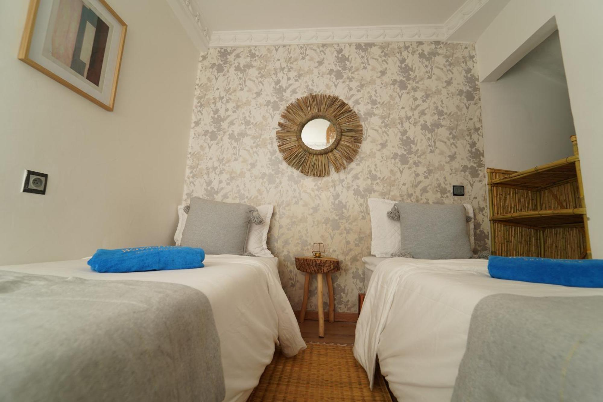 Waves Hunter Surf House Bed & Breakfast Agadir Eksteriør bilde